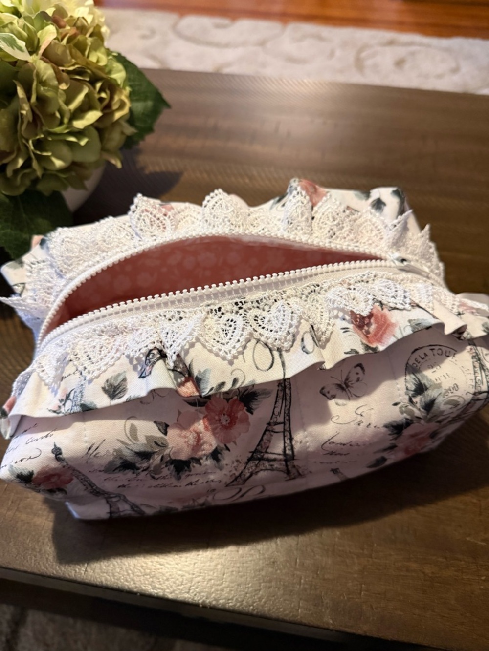 Floral Lace Ruffle Cosmetic Pouch - Pink